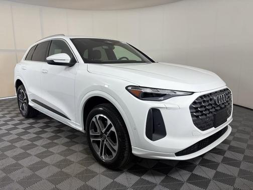 2025 Audi Q5 Premium TFSI quattro S tronic