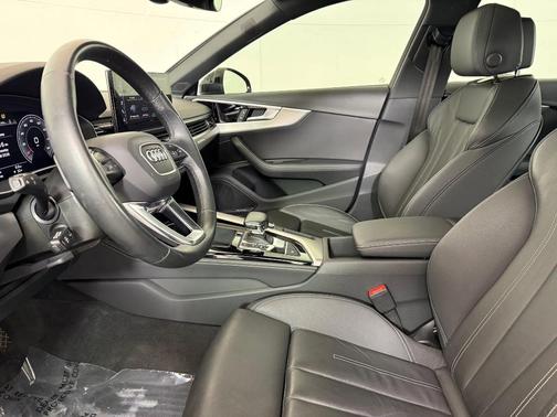 2023 Audi A4 45 S line Premium Plus
