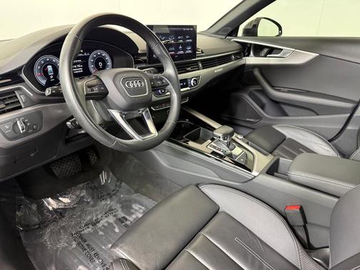 2023 Audi A4 45 S line Premium Plus