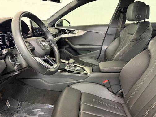 2023 Audi A4 45 S line Premium Plus