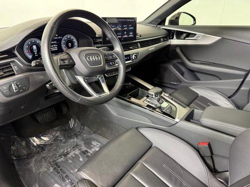 2023 Audi A4 45 S line Premium Plus