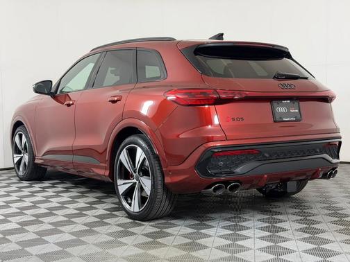 Grenadine Red Metallic 2026 Audi SQ5 3.0T Premium Plus