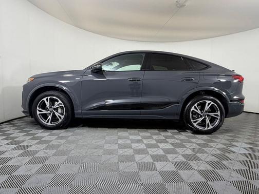 Magnet Gray 2027 Audi Q6 e-tron Sportback Premium Plus quattro