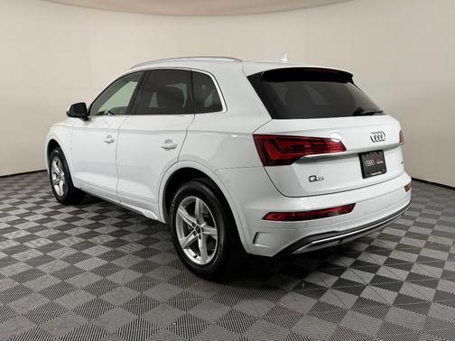2023 Audi Q5 40 Premium