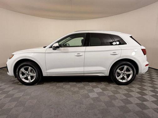 2023 Audi Q5 40 Premium