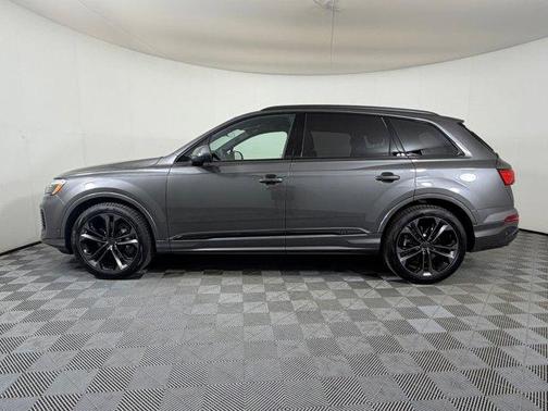 Samurai Gray Metallic 2026 Audi Q7 55 Premium Plus