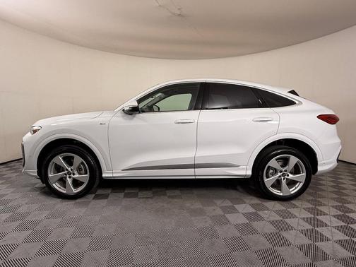 2025 Audi Q5 Sportback Premium Plus