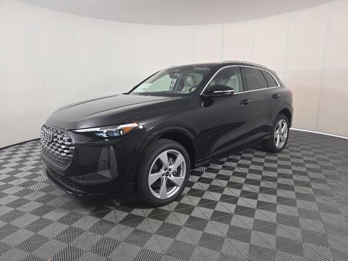 2025 Audi Q5 Premium Plus