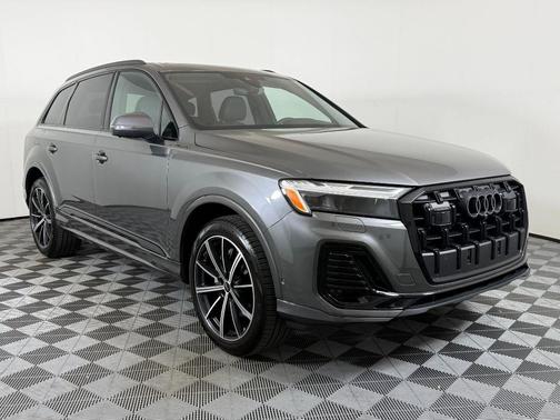 2025 Audi Q7 45 Premium Plus