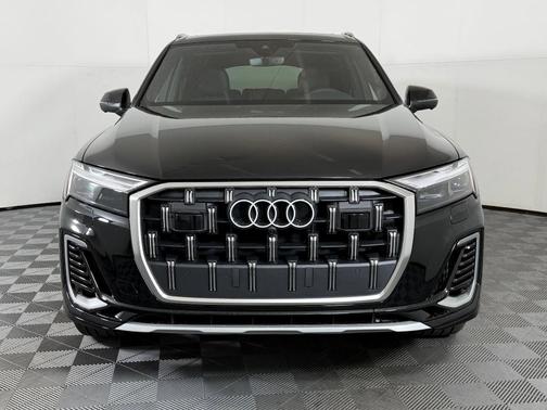 2026 Audi Q7 55 Premium Plus