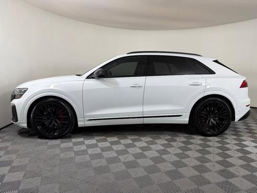 2026 Audi SQ8 4.0T Prestige