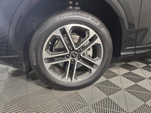 2025 Audi Q5 Premium Plus