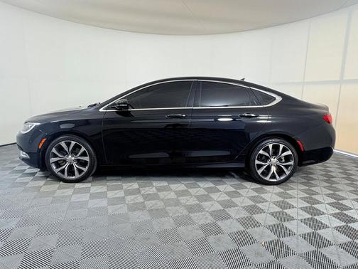 2016 Chrysler 200 C