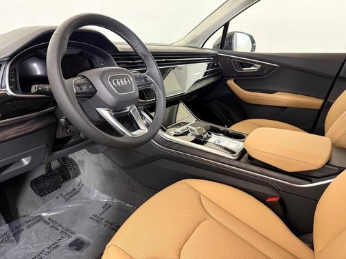 2026 Audi Q7 55 Premium Plus