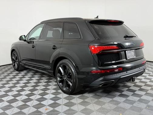 2026 Audi Q7 55 Premium Plus