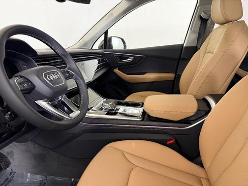 2026 Audi Q7 55 Premium Plus