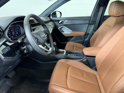 2025 Audi Q3 45 S line Premium Plus