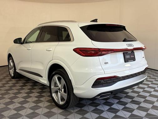 2025 Audi Q5 Premium Plus TFSI quattro S tronic