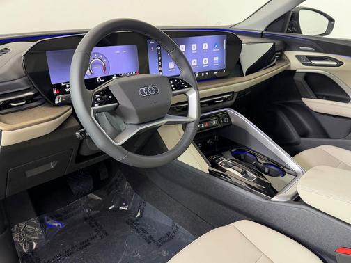 Mythos Black Metallic 2026 Audi Q5 Premium Plus TFSI quattro S tronic
