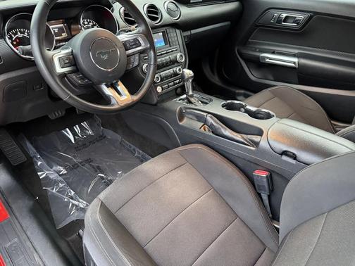 2015 Ford Mustang V6