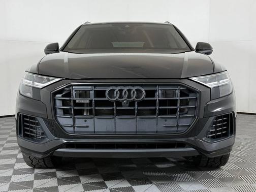 2022 Audi Q8 55 Premium Plus