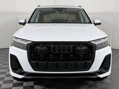 2026 Audi Q7 55 Premium Plus