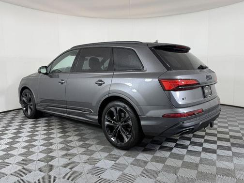 2026 Audi Q7 55 Premium Plus