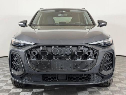 N7N7 2026 Audi Q5 Premium Plus TFSI quattro S tronic