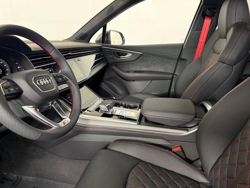 2026 Audi Q7 55 Prestige