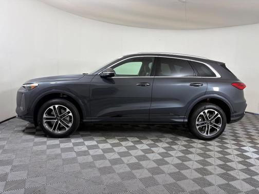 2025 Audi Q5 Premium Plus TFSI quattro S tronic