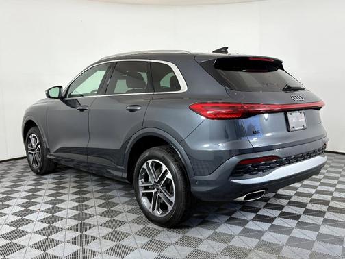 2025 Audi Q5 Premium Plus TFSI quattro S tronic