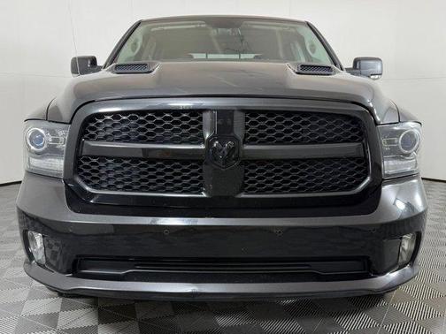 2017 RAM 1500 Night Crew Cab 4x4 5'7' Box
