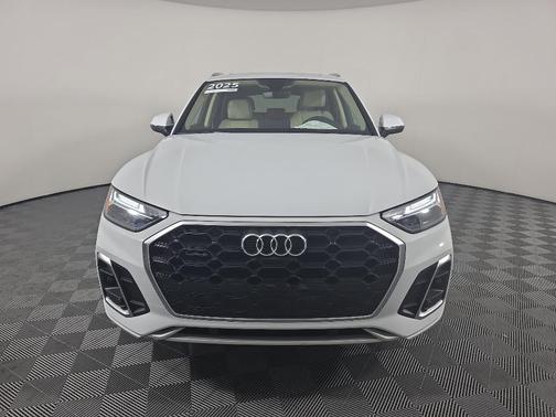 2025 Audi Q5 45 S line Premium Plus