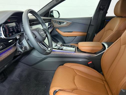 2025 Audi Q8 55 Prestige