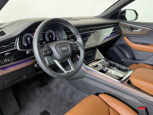2025 Audi Q8 55 Prestige