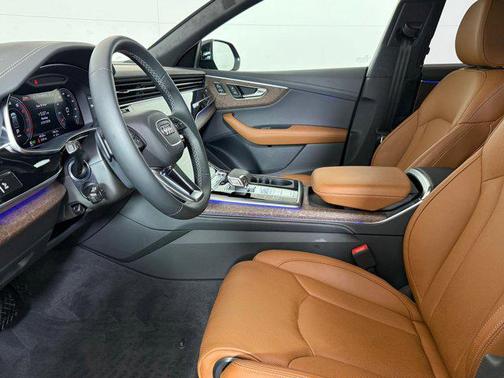 2025 Audi Q8 55 Prestige