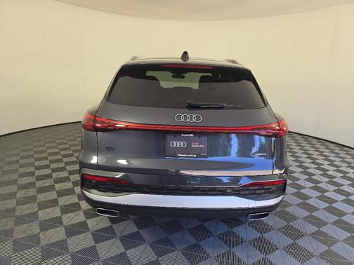2025 Audi Q5 Premium