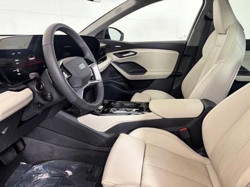 2025 Audi Q6 e-tron Premium Plus quattro