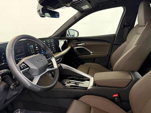 2025 Audi Q5 Premium Plus TFSI quattro S tronic