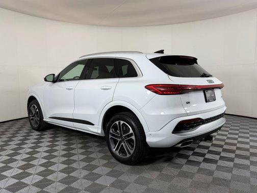 2025 Audi Q5 Premium Plus TFSI quattro S tronic