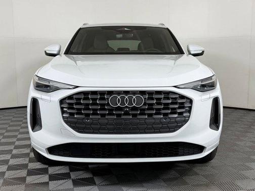 2025 Audi Q5 Premium Plus TFSI quattro S tronic