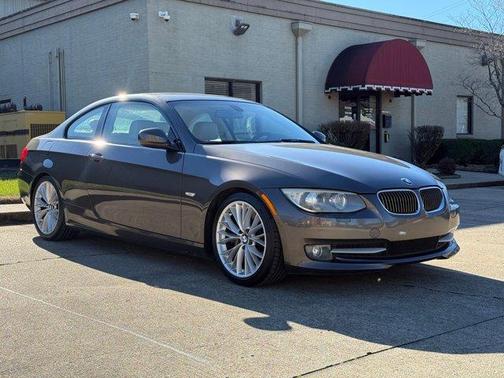 2011 BMW 335 335i