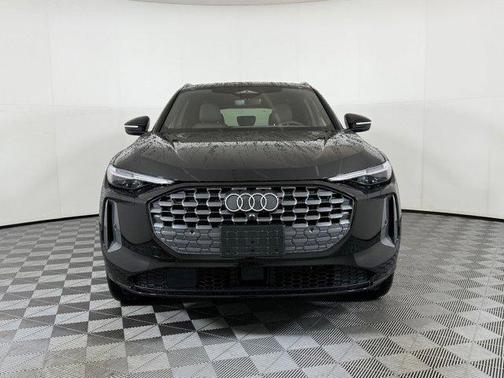 2025 Audi Q5 Premium Plus TFSI quattro S tronic