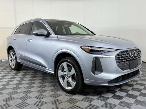 2025 Audi Q5 Premium Plus TFSI quattro S tronic