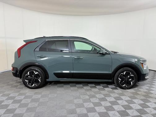 2025 Kia Niro EV Wave