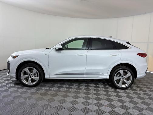 2025 Audi Q5 Premium Plus TFSI quattro S tronic