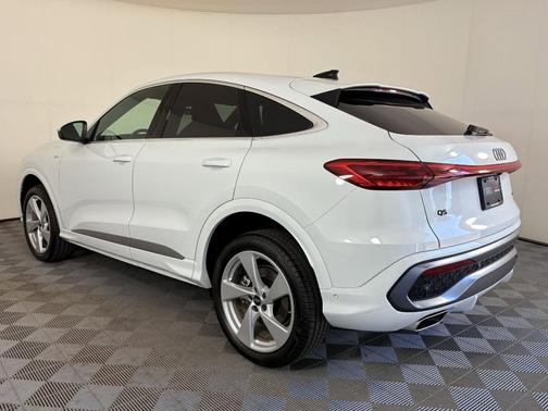 2025 Audi Q5 Premium Plus TFSI quattro S tronic