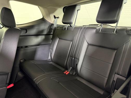 2023 Volkswagen Atlas 2.0T SE w/Technology