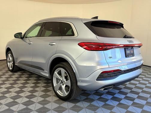 2025 Audi Q5 Premium Plus TFSI quattro S tronic