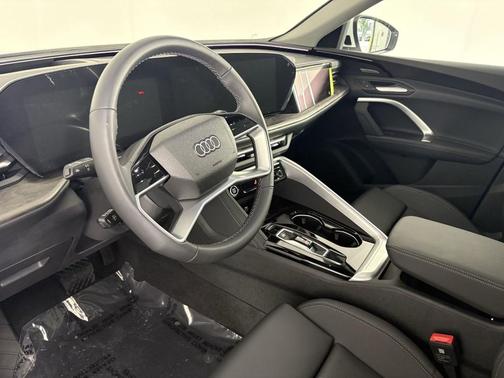 2025 Audi Q5 Prestige TFSI quattro S tronic